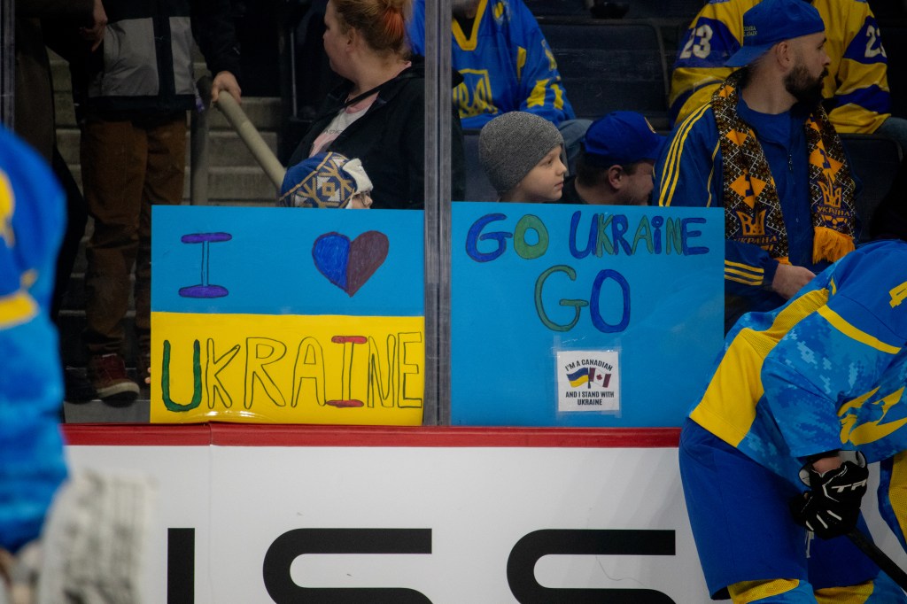 Hockey Can’t Stop Tour: Ukraine U25 National Team vs Manitoba&nbsp;Bisons